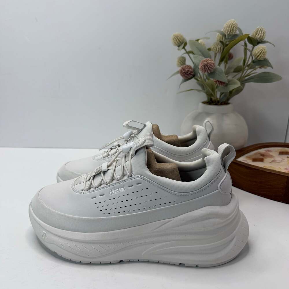 Clove Forte 2 Nursing Sneaker Healthcare Brilliant White Women 7.5 Tried On